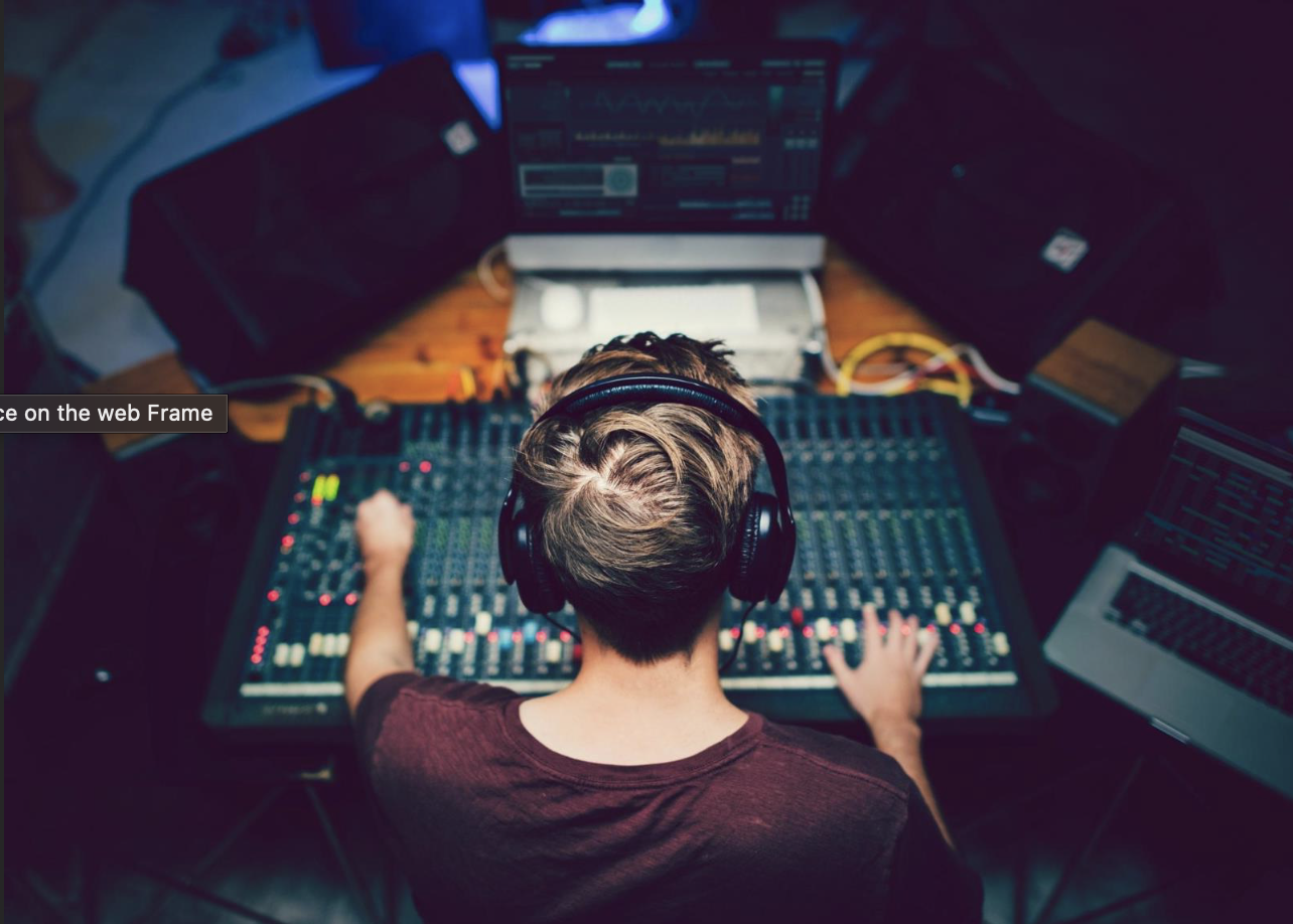 A picture of a music producer